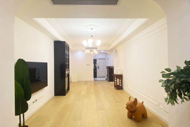 2 Brs with Floor heating/Central ac/Gym/Oven, 110 sqm @ Hongbaoshi metro L10