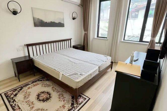Character/Valuable Julu Rd/Shaanxi Rd 2+1BR NR Iapm 11.5K