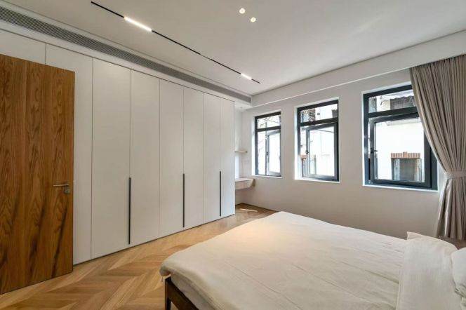 Yuyuan rd 160 sqm 3 br bright Apt &floor heating 23K