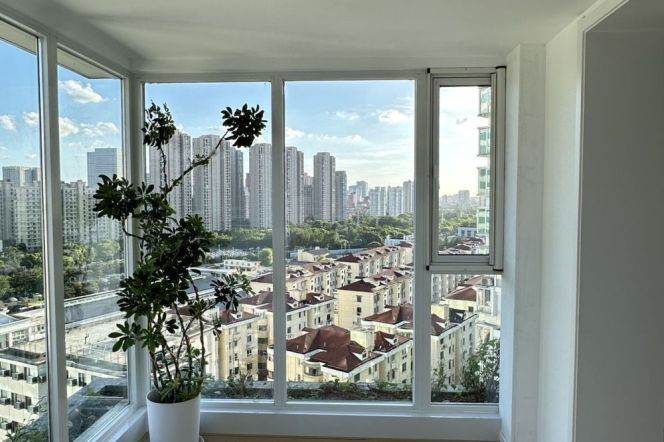 yishan rd elevator 2BR/big living room@L3/4/9