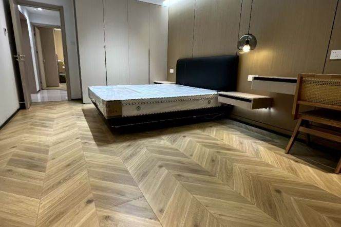 Modern decoration 2brs with floor heating nearby  beautiful Huang pu river