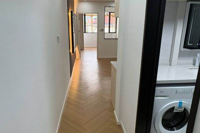 jiaotong uni elevator 1BR/living room@L10/11