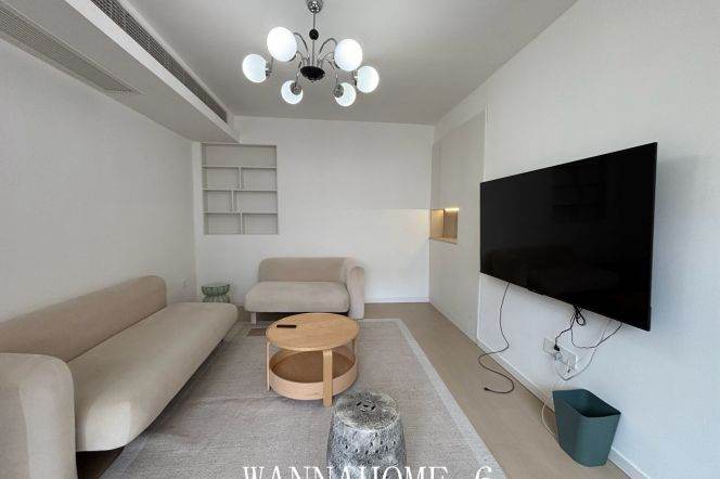 9.2K+Spacious&Modern 1Bdr 1Bath+Floor Heating+L2+7+14 Jing An Temple +Large Storage