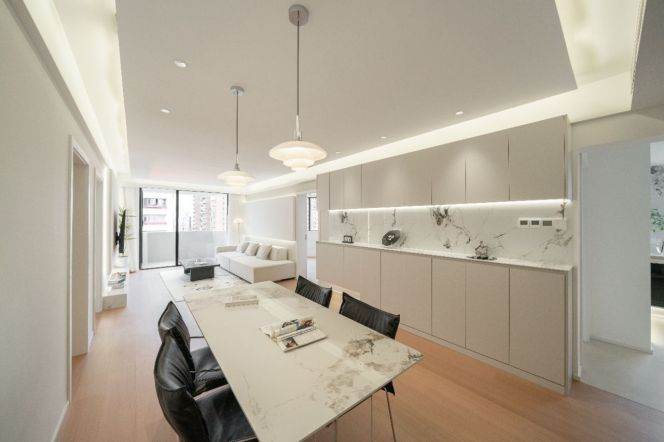  Modern & Bright 3‑Bedroom Home, Complete Heating & Furnishings