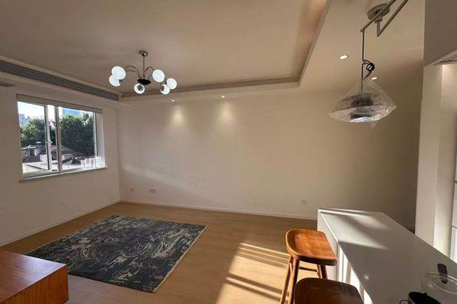 IAPM,julu rd,changle rd cozy 2Br, outdoor swimming pool