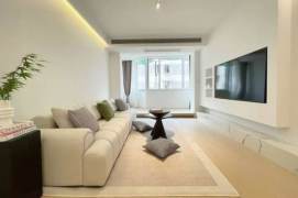 Spacious one bedroom Apt+central AC+oven@Line2/11Jiangsu Rd