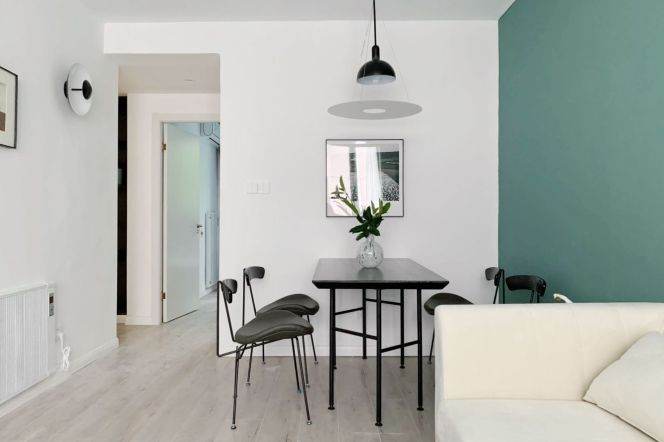 Beautiful one bedroom Apt with oven and greenery view@Line2/4 ZS Park