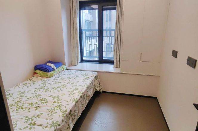 Good Quality 3 br near NYU shanghai ,easy to Wellington shanghai .L6/8/11