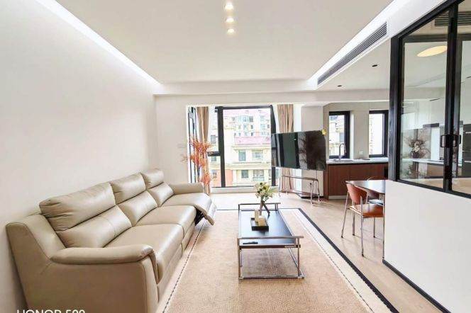 zhongshan park modern 3BR/2baths@L2/3/4