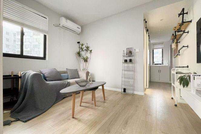 Elevator 1br Nr Jiangsu road M2/11