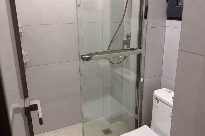 1Studio near line 10/11 Jiao'tong Uni and Colombia Garden can long and short term lease