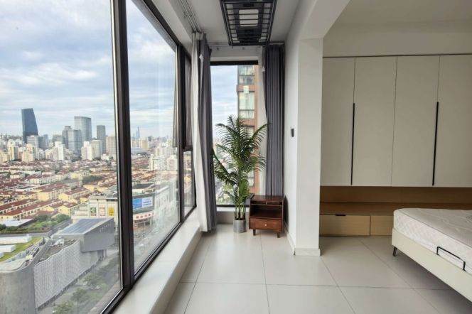 2br loushanguan rd station