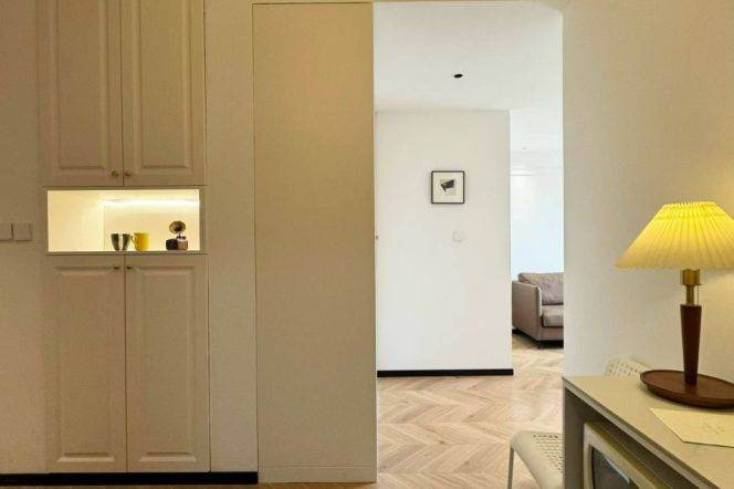 wuning rd elevator 1BR/living room@L13/14