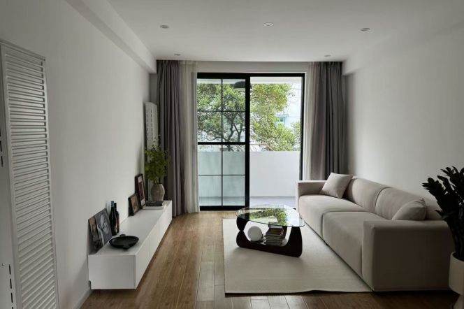 Shanghai library spacious & charming 1br with 12.5k