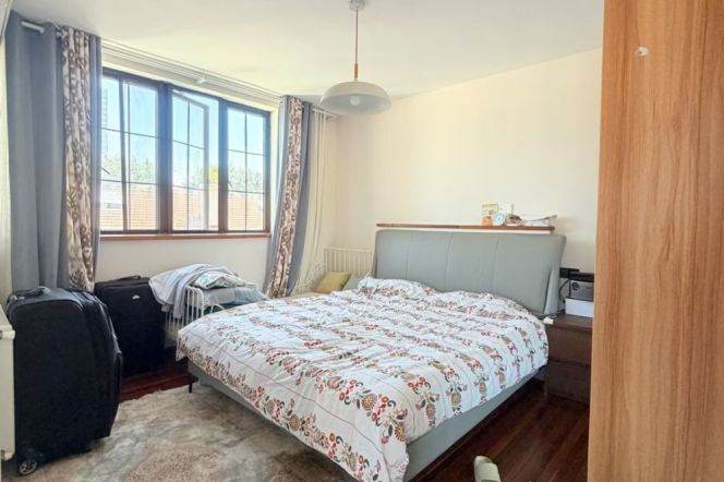  2 mints walking to L 1/10/12-south Shanxi road station,IAPM Spacious 3 bedrooms 15sqm terrace