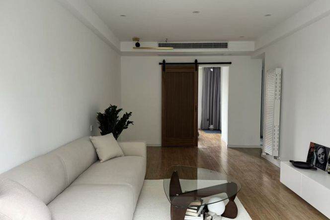 Shanghai library spacious & charming 1br with 12.5k