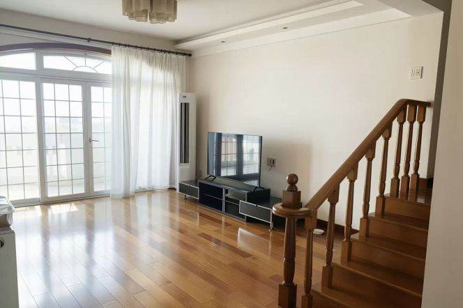 230sqm 4br with terrace @Minhang Line 10 
