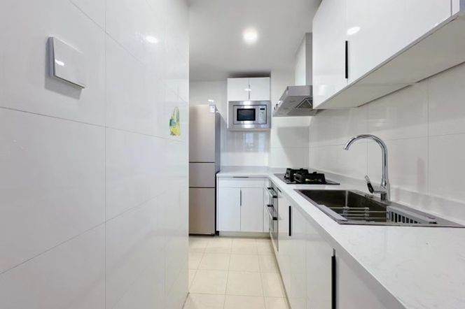 L 3, 4, 7 Jiangning Road Metro , high-rise apartment with one bedroom, plenty of sunlight