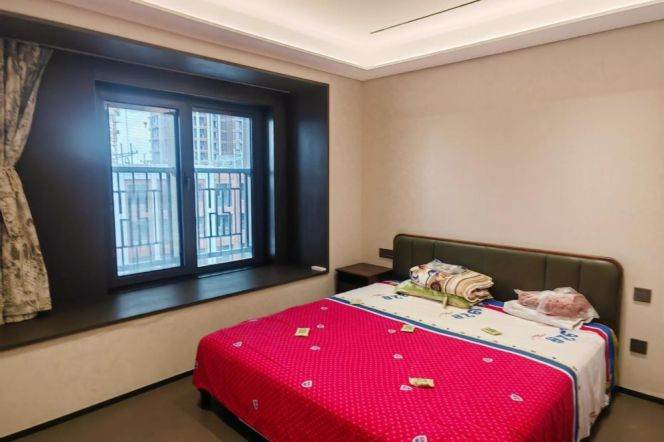 Good Quality 3 br near NYU shanghai ,easy to Wellington shanghai .L6/8/11