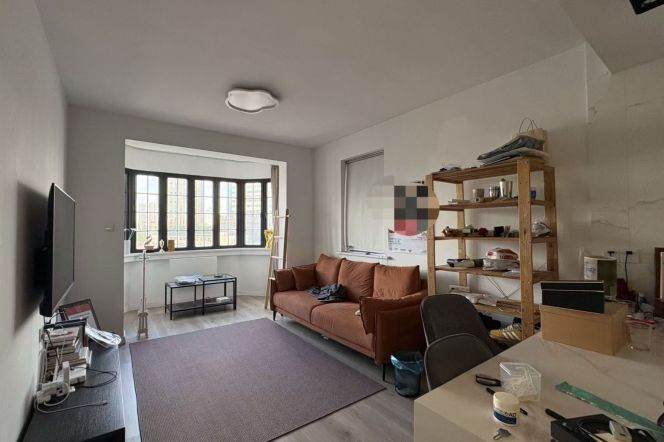 Modern 1BR APT with lift Changshu Rd 9.8k