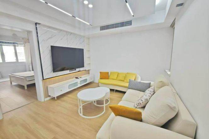 weining rd modern 2BR/big living room@L2