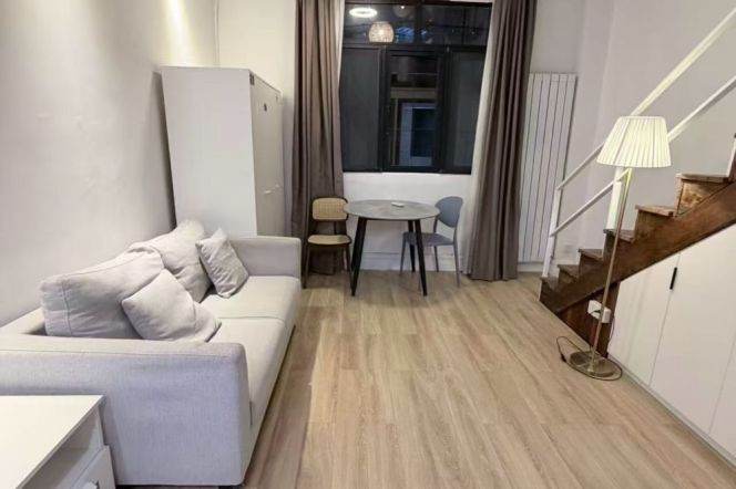 High ceiling 1br+terrace Nr M1/9/10/11