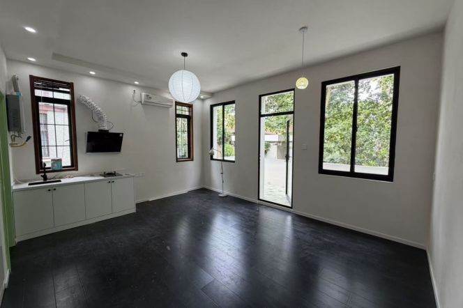 Nice terrace Green view 1BR APT Yongjia Rd 7.5k