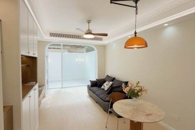 loushanguan rd station one bedroom