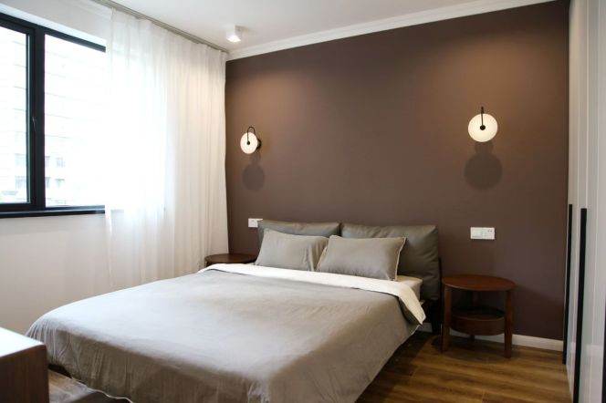Redecorated 2Br w. Elevator @Jiashan Rd Station