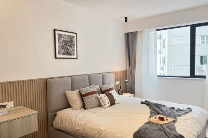 Xujiahui elevator 2BR apartment