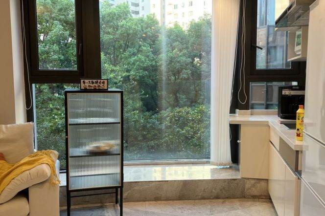 Quality 1br apt with bathtub @Huangpu  Line 4&13 