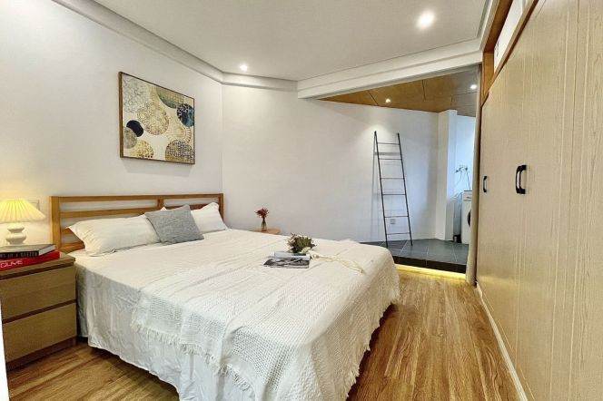 Cozy one bedroom elevator apt with dryer @Line7/9 Zhaojiabang Rd
