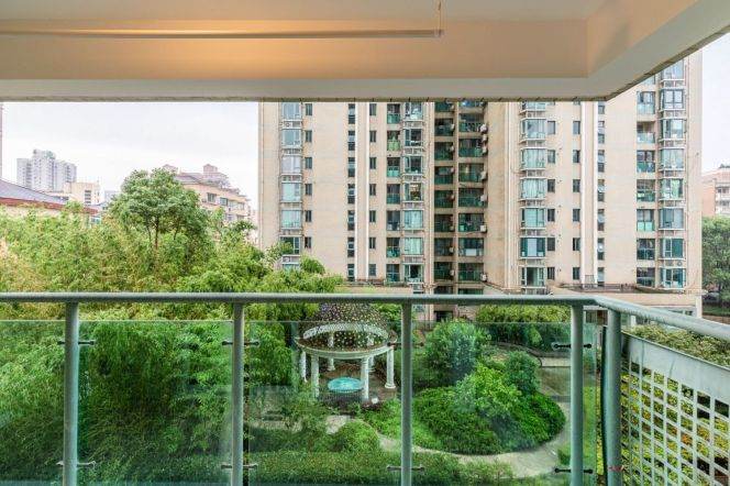 modern big 2brs floor heating open balcony modern furniture near Xujiahui park line 1,9,11