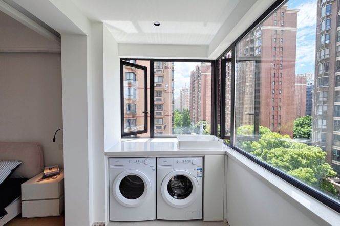 changning L2 Weining rd brand new 2 br Apt &floor heating 15K