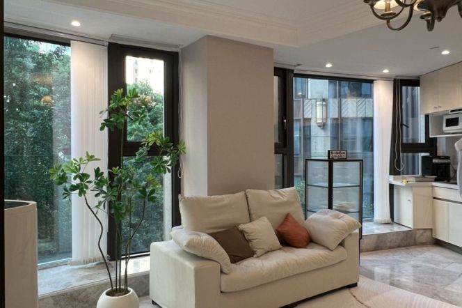 Quality 1br apt with bathtub @Huangpu  Line 4&13 