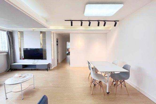 Valuable/Nicely 100sqm 2BR Near Jiashan Rd Station 11.2K