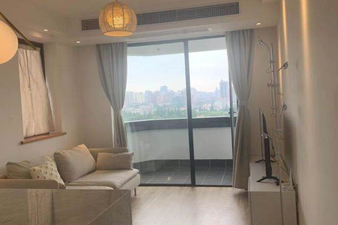 Cozy 1BR w. Balcony Changshu Road Station