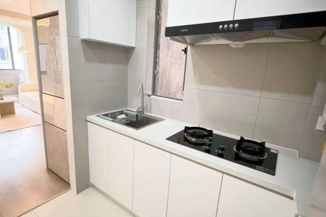 Jiaotong University 1BR-Line 10/11