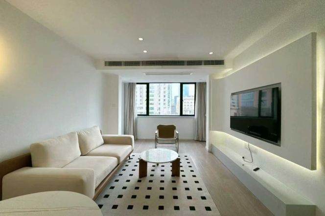 Elevator Spacious 1Br/2Lr/1Bt Close to L7 Changping Rd Station 