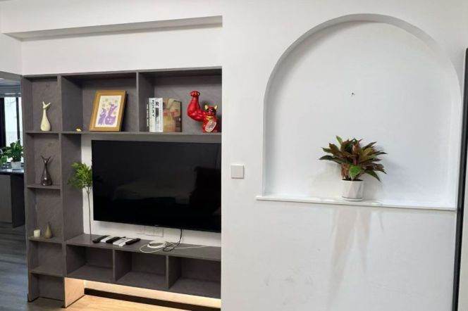 Full furnished 3brs/2baths & elevator/oven @Changshu Rd & Line 1/7