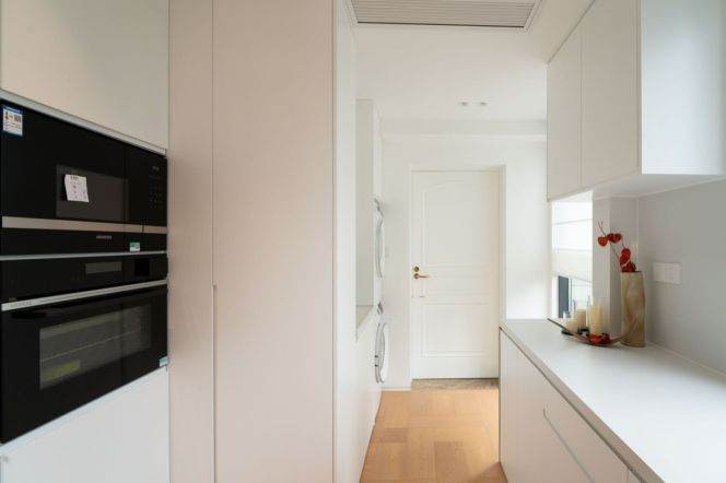 modern 4brs floor heating brand new furniture beside Huang pu river 43K