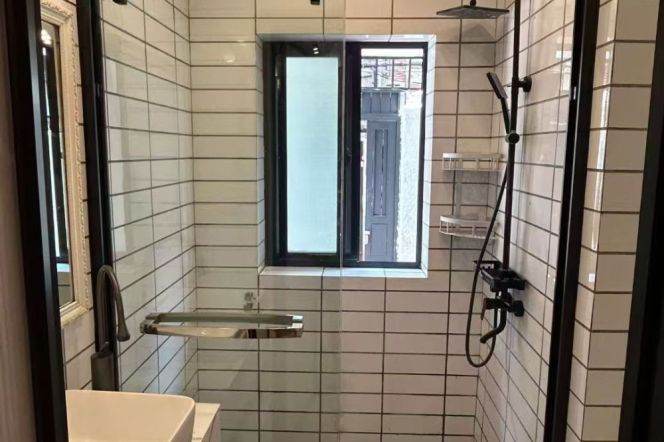 Nice yard 1Br/1Lr/1Bt apt nr Xintiandi,M10/13