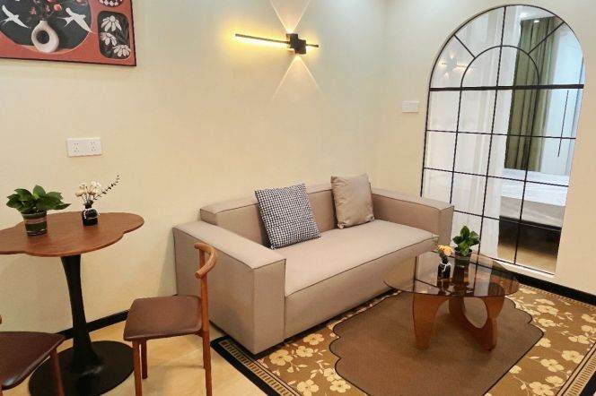 Zhongtan rd/Modern 1br 1lr/bright room/big living room,@L3/4