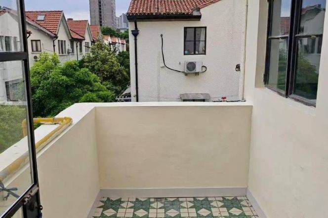 Zhaojiabang Rd Station 2Br/2Bath with Terrace High-ceiling Line7/9