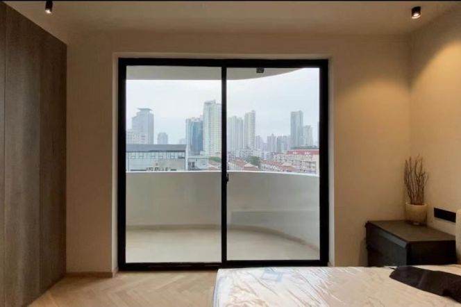 Jiangning/Xinzha rd 3+2brs/2lv/2ba apt wt balcony; L2/12/13
