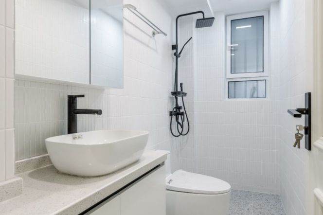 Nice 1+1BR with yard nr jiang su rd station