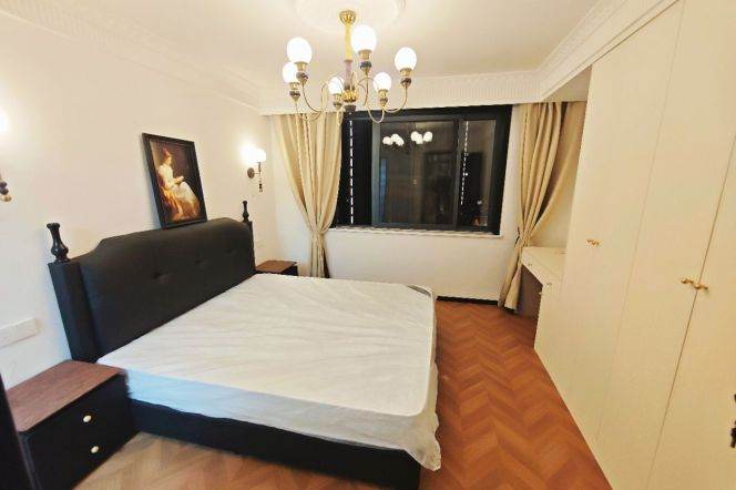 Spacious 3br 2lr/elevator/140 sqm/central AC/bright room,Dongbaoxing rd@L3