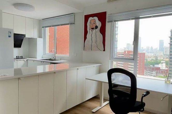 Bright 2BR 2baths APT Lift Jiashan Rd 16.8k