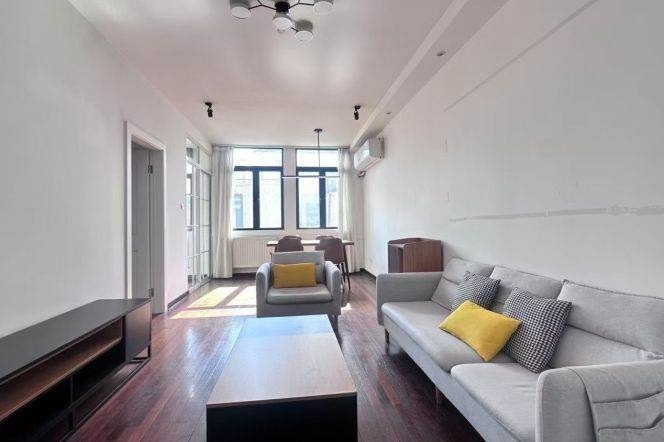 Huashan/Urumqi rd wall heating 2br/2lr/1ba apt with terrace; L2/7/14