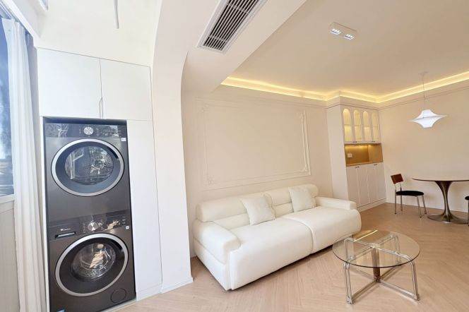 Zhongshan park/charming 1br 2lr/big living room/cozy&quiet,@L2/3/4